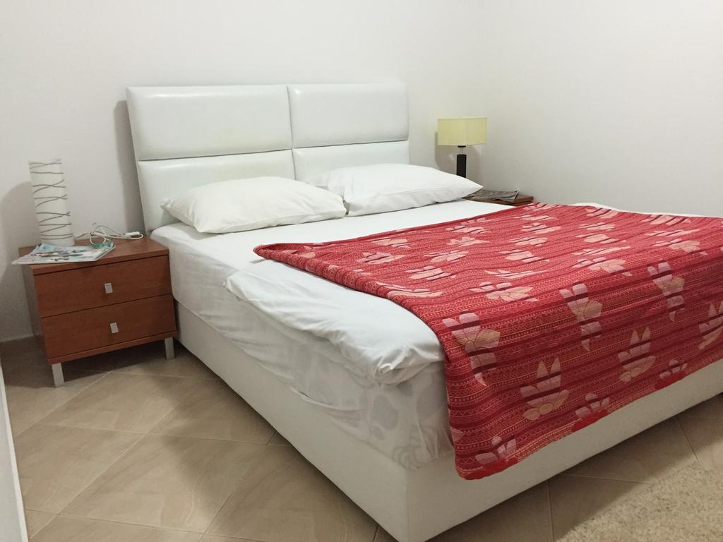 Apartments Ivan Petrovac na moru Zimmer foto
