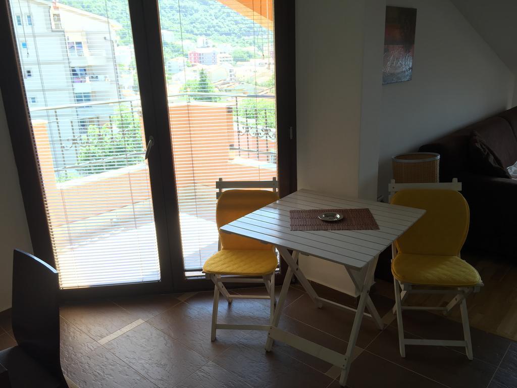 Apartments Ivan Petrovac na moru Exterior foto